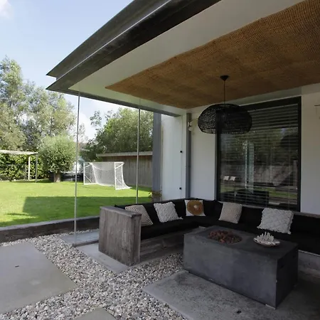 Villa M