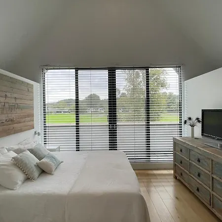 M Villa